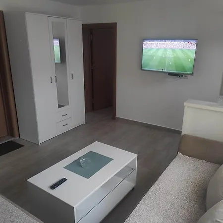 Διαμέρισμα Andrea Airport